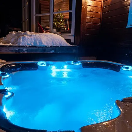 Cabin In Hodlekve With 5 Bedrooms & Hot Tub. Sogndal Exterior photo