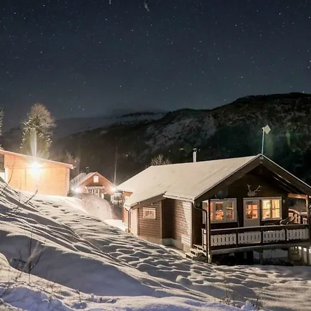 Cabin In Hodlekve With 5 Bedrooms & Hot Tub. Sogndal Exterior photo