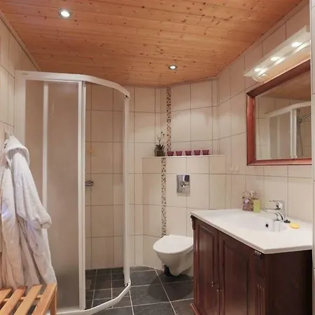 Cabin In Hodlekve With 5 Bedrooms & Hot Tub. Sogndal Exterior photo