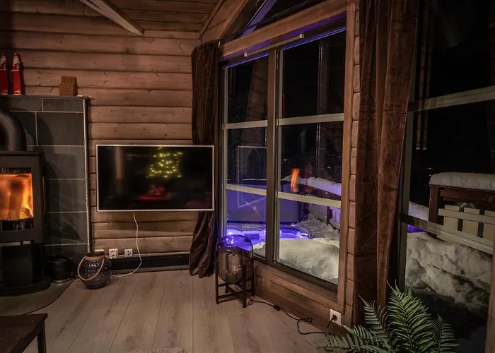 Cabin In Hodlekve With 5 Bedrooms & Hot Tub.