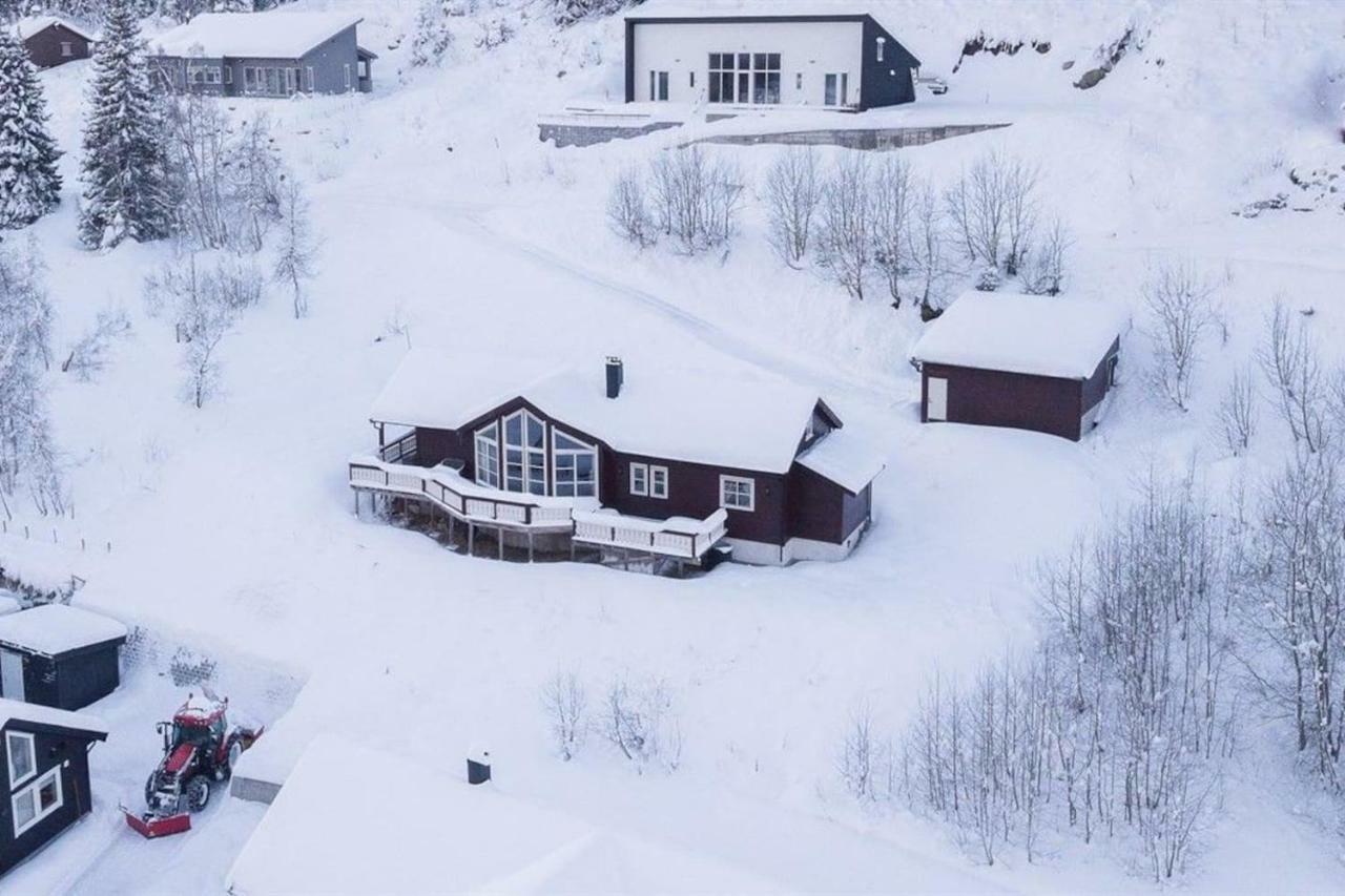 Holiday home In Hodlekve With 5 Bedrooms & Hot Tub.
